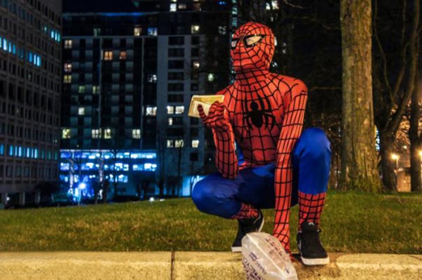 Anonymous 'Spider-Man' Feeds Homeless At Night Anonymous 'Spider-Man' Feeds Homeless At Night