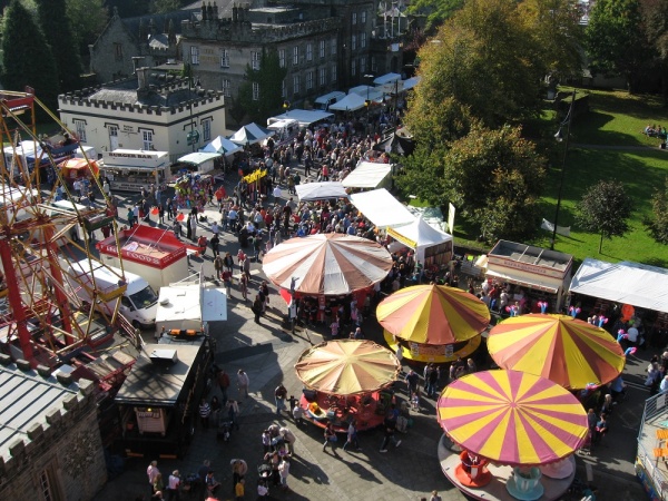 Town hall bosses post sexually misleading advert by mistake Town hall bosses post sexually misleading advert by mistake