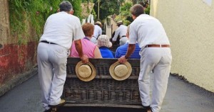 The “old-fashioned” toboggans, the most amazing transportation available The “old-fashioned” toboggans, the most amazing transportation available