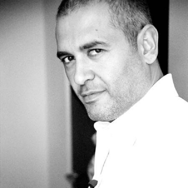 المصمم العالمي ايلي صعب يصدر كتاب حبه لبيروت المصمم العالمي ايلي صعب يصدر كتاب حبه لبيروت