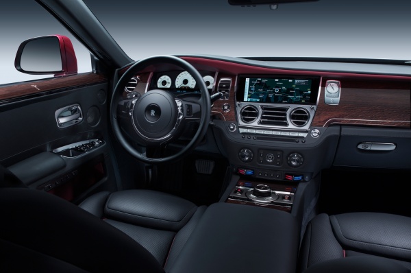 رولز رويز أكثر السيارات رفاهية في العالم رولز رويز أكثر السيارات رفاهية في العالم