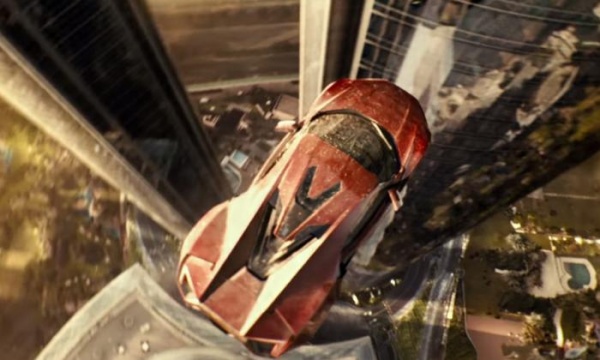 Paul Walker, Vin Diesel drive off plane in Furious 7 new trailer