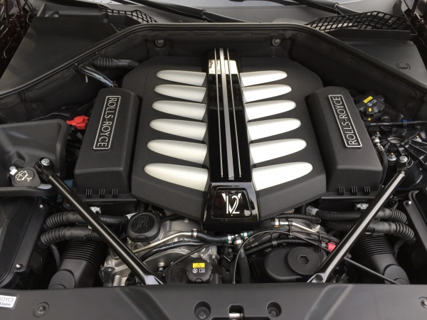 رولز رويز أكثر السيارات رفاهية في العالم رولز رويز أكثر السيارات رفاهية في العالم