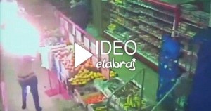 فيديو... يحرق طليقته لرفضها العودة إليه فيديو... يحرق طليقته لرفضها العودة إليه