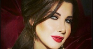 بالصور.. نانسي عجرم تنعم مع ابنتيها باستقبال خاص في بدبي بالصور.. نانسي عجرم تنعم مع ابنتيها باستقبال خاص في بدبي