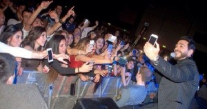 تامر حسني يقضي عيد الحب مع جمهوره في العاصمة السويدية استوكهولم تامر حسني يقضي عيد الحب مع جمهوره في العاصمة السويدية استوكهولم