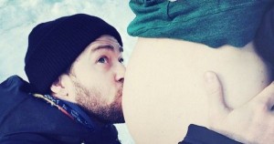 Justin Timberlake Pampers Pregnant Wife Jessica Biel